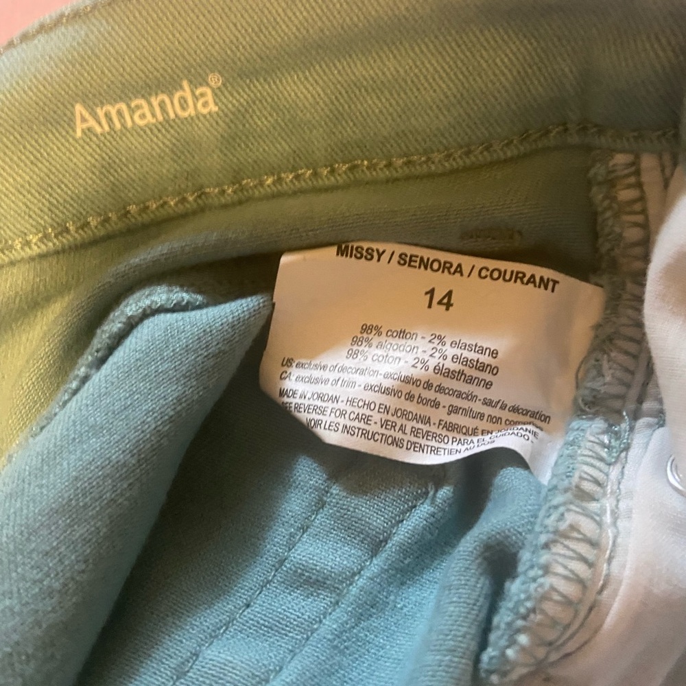 Gloria Vanderbilt capris - Picture 5 of 5